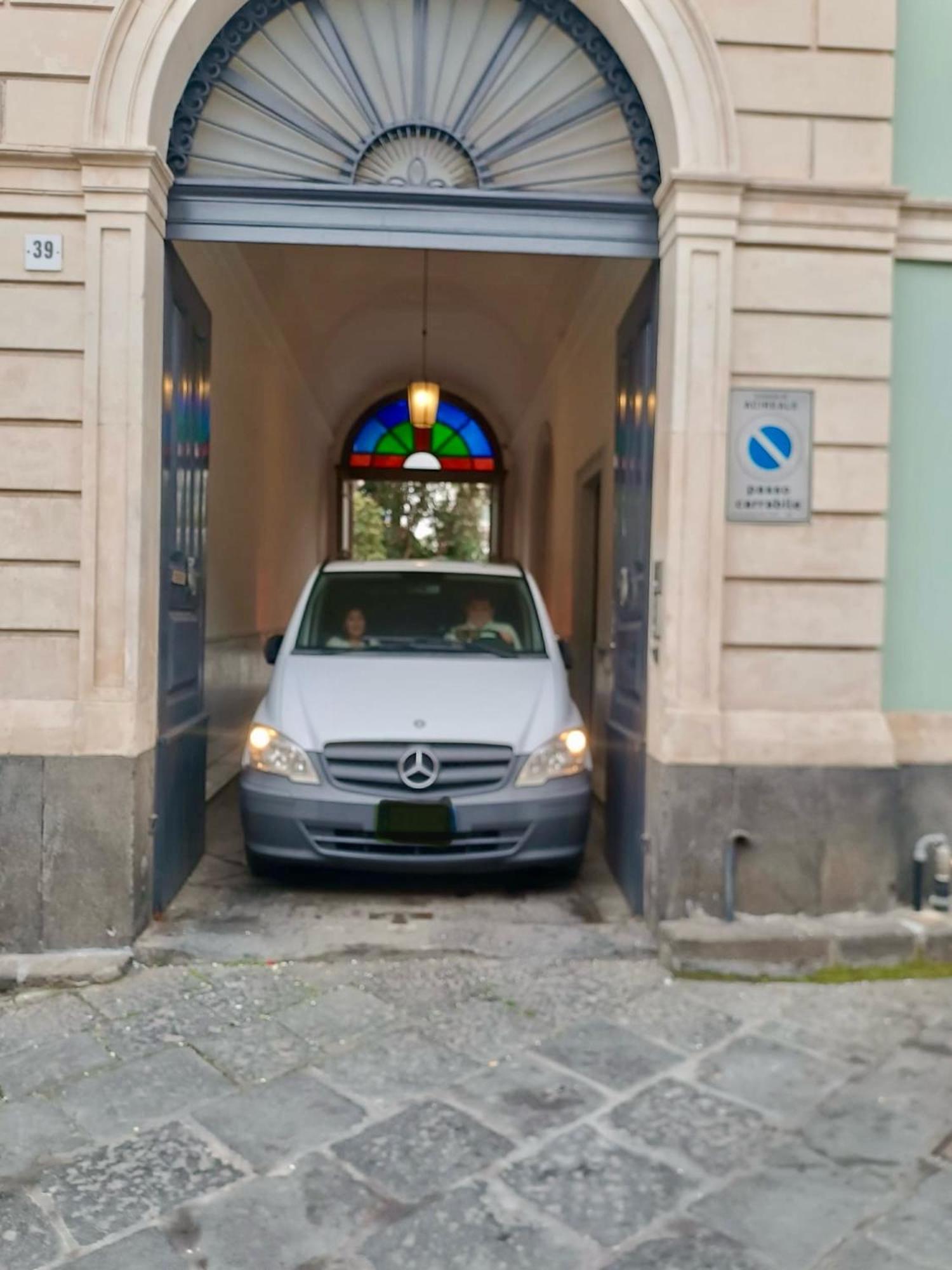 La Corte Dei Nespoli Acireale Exteriör bild